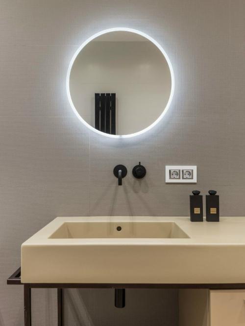 Минимализм как искусство: просторная квартира без лишнего. 08