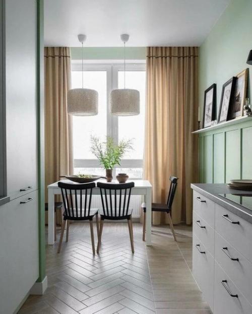 На стенах квартиры была простая, базовая отделка. 07