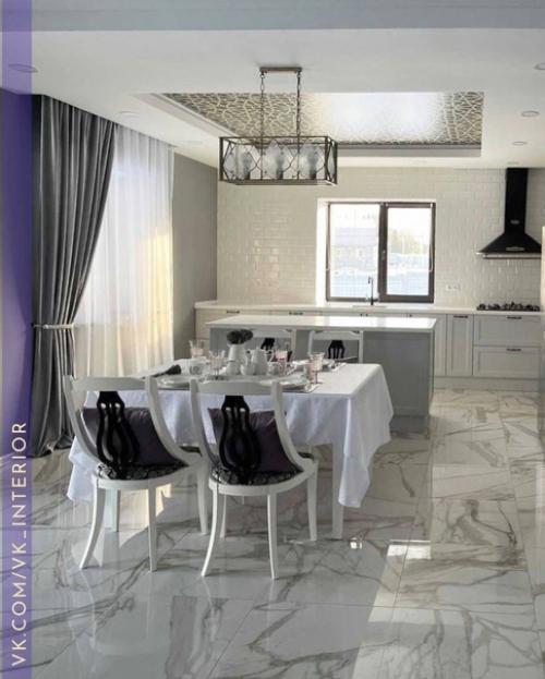 Хорошая кухня!  Я бы на такой с большим удовольствием готовила. 03