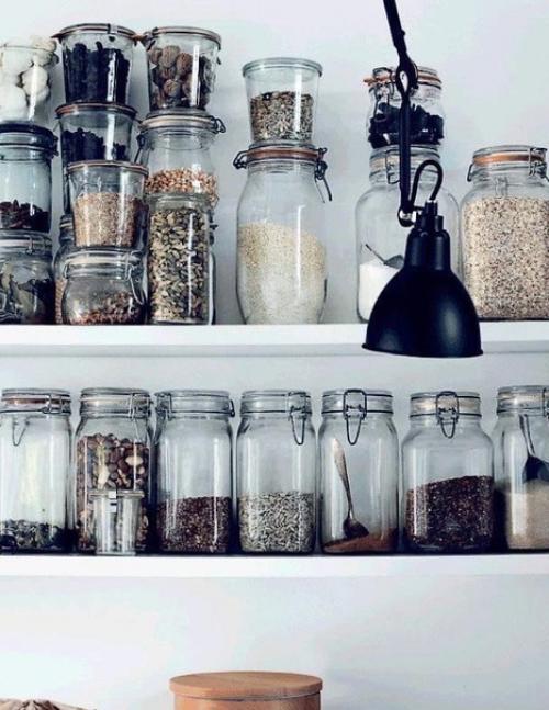 Правильное хранение. Круп и специй в баночках. 05