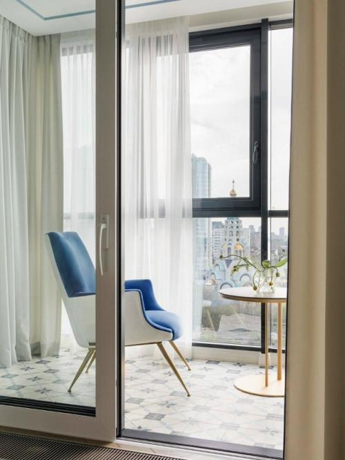 Бело - голубая классика с современными акцентами. 04