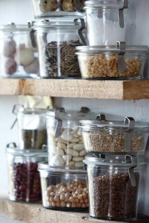 Правильное хранение. Круп и специй в баночках. 03