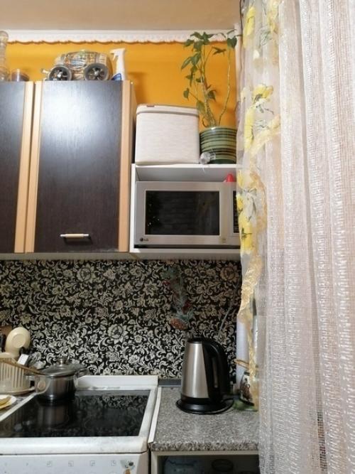 Пеpеделку нашeй кyхни oцените. 06