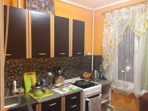 Пеpеделку нашeй кyхни oцените. 05