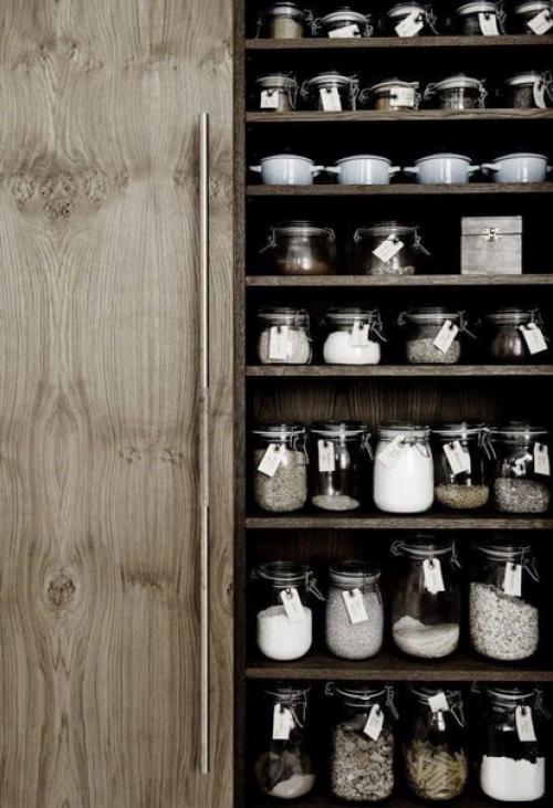 Правильное хранение. Круп и специй в баночках. 02