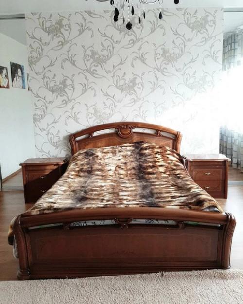 Мебель от родителей досталась.