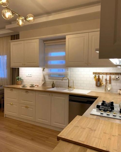 Чудесная, уютная кухня. 04