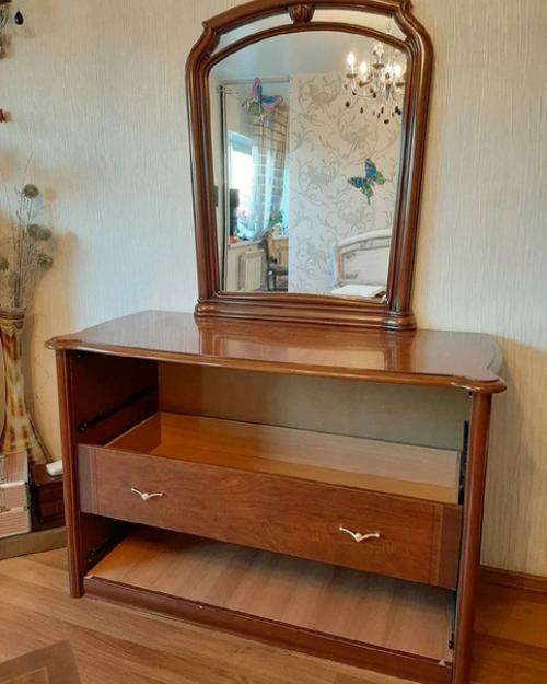 Мебель от родителей досталась. 01