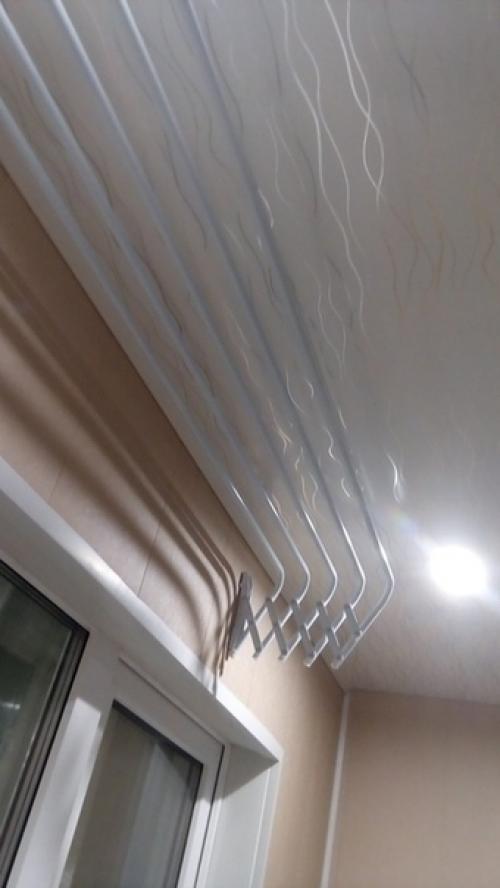 Балкон.  Теперь здесь можно и кофе выпить, и белье сушить, и места для хранения также есть! 04