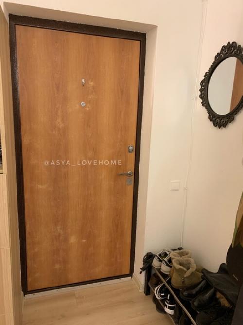 Всем привет!   В случае если бюджет не позволяет поменять двери в квартире, а беленьких дверей очень сильно хочется, решение есть! 02