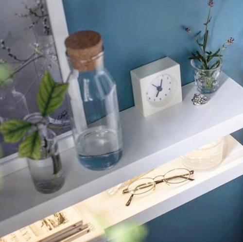 Олна полка из икеа, а сколько разнообразных вариантов её использования: 06