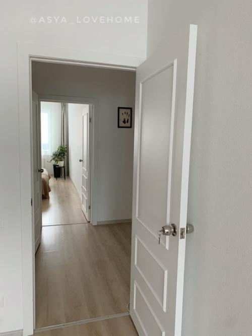 Всем привет!   В случае если бюджет не позволяет поменять двери в квартире, а беленьких дверей очень сильно хочется, решение есть! 05