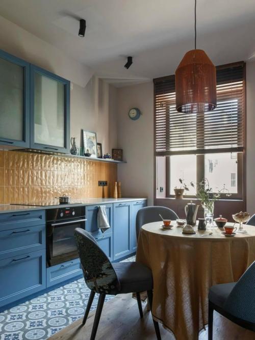 Яркий интерьер для себя: Сталинка в Самаре. 01