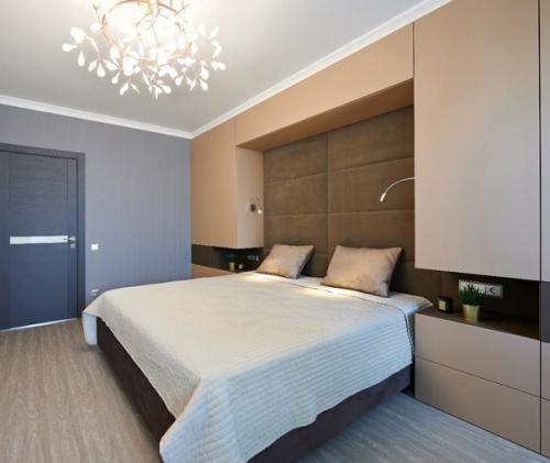 Стильный и лаконичный дизайн спальной комнаты.