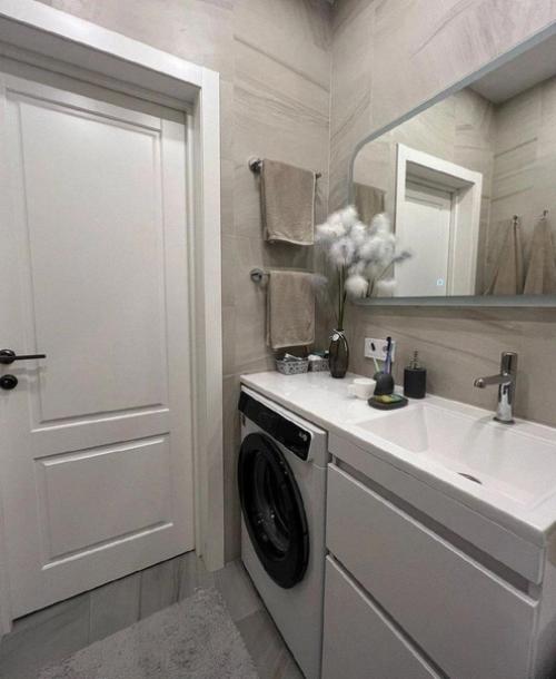 Даже ванная комната в старом доме. 03