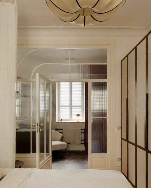 Квартира с историей: классика, которая звучит современно. 08