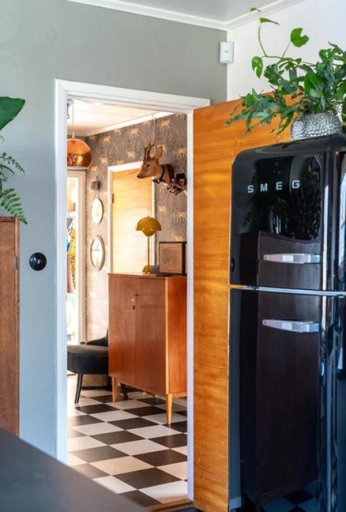 Стиль ретро оказался очень удачным для этого дома.