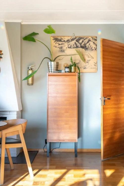 Стиль ретро оказался очень удачным для этого дома. 02