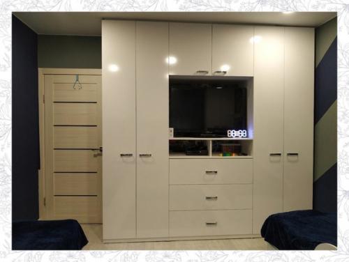 Мебель классная своему такую же в глянце заказала. 01