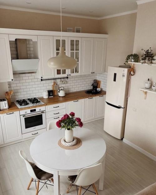 Светлые интерьеры смотрятся очень легко и воздушно. 04