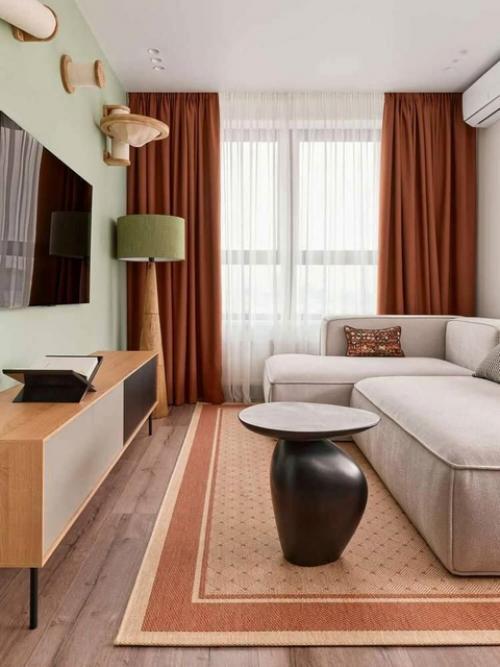 Евротрешка с характером и котом. 03