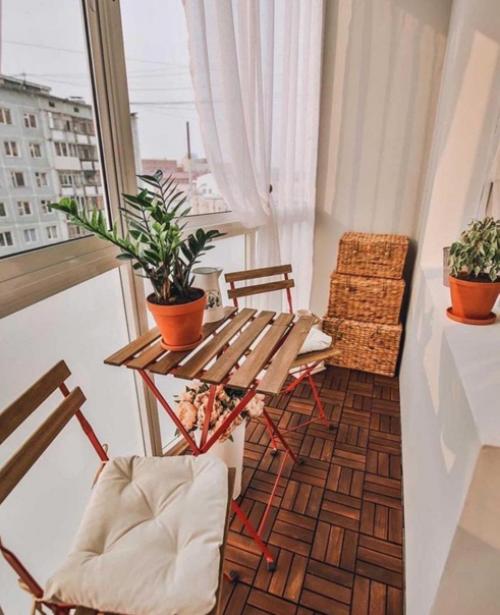 Несколько красных акцентов. 02