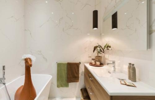 В этой квартире не меняли планировку при разработке дизайна. 06