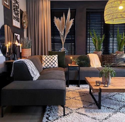 А черный цвет.