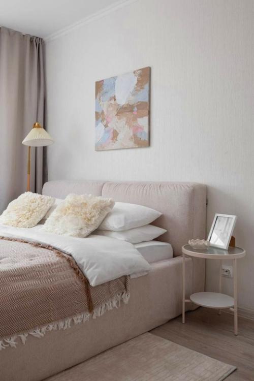 Уютная квартира в светлых тонах с небольшой площадью. 05