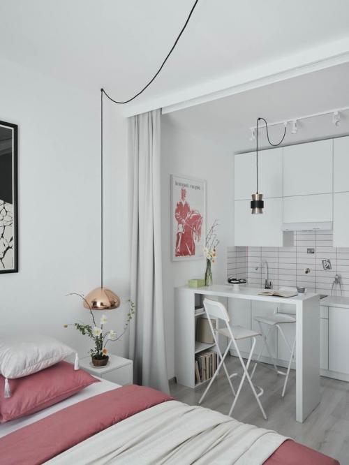 Белоснежная студия с розовым настроением. 01