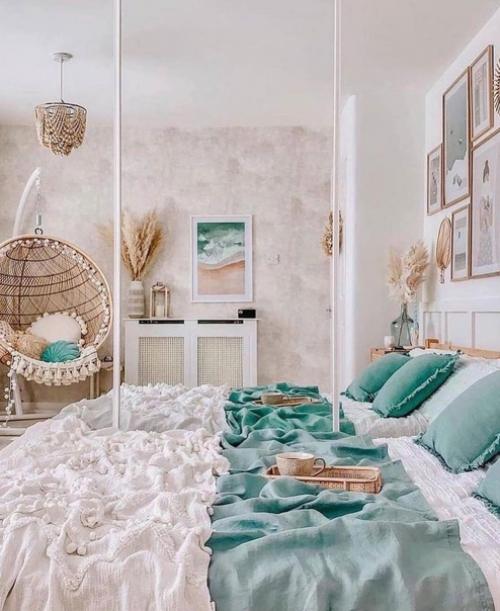 Чудесная квартира. Такая теплая и уютная, а еще в ней много свежести. 01