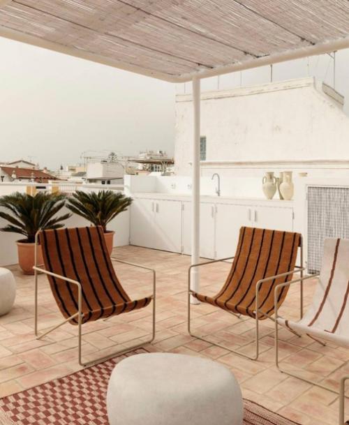 Вы не поверите, но изначально это строение не было домом. 02