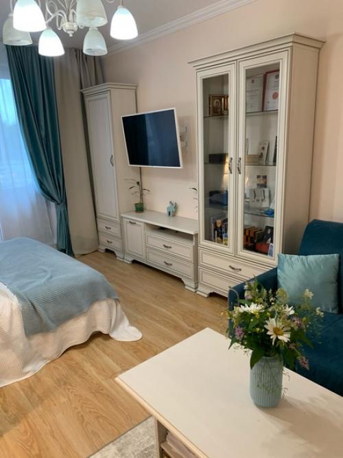 Здравствуйте.  Оцените пожалуйста ремонт своими силами. 01