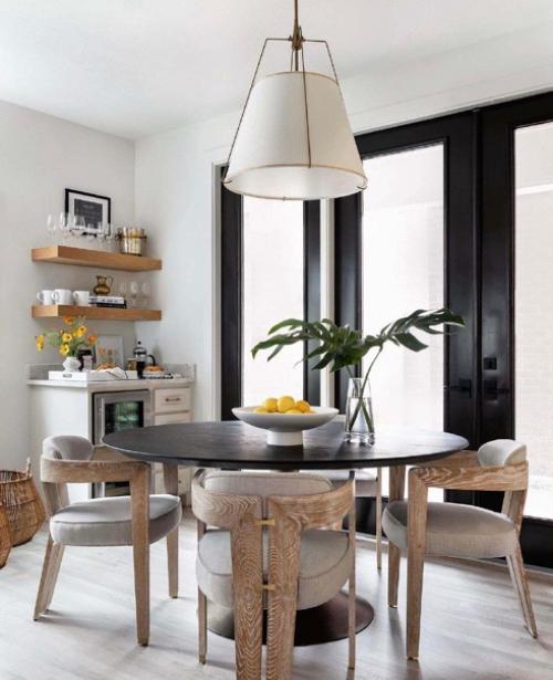 Дизайнер старался делать дом. 08