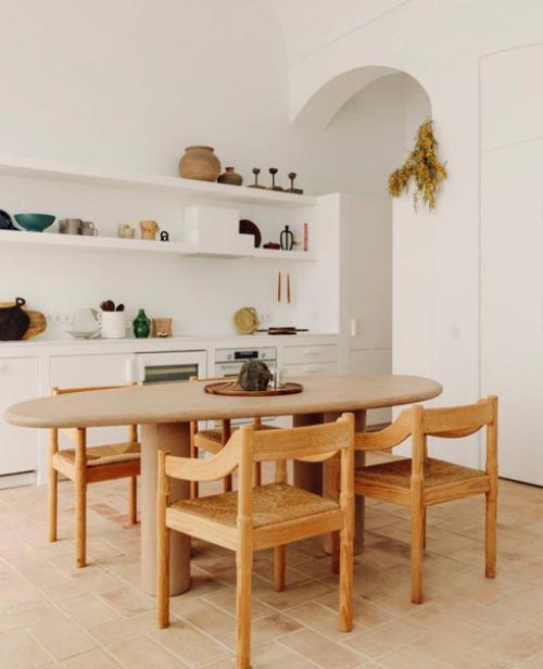 Вы не поверите, но изначально это строение не было домом. 03