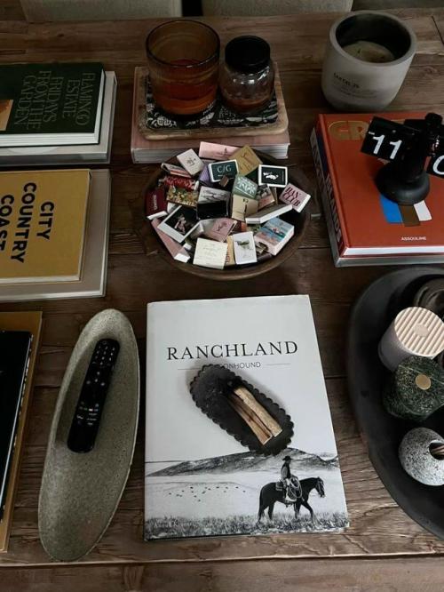 Журнальный столик как зеркало характера. 06